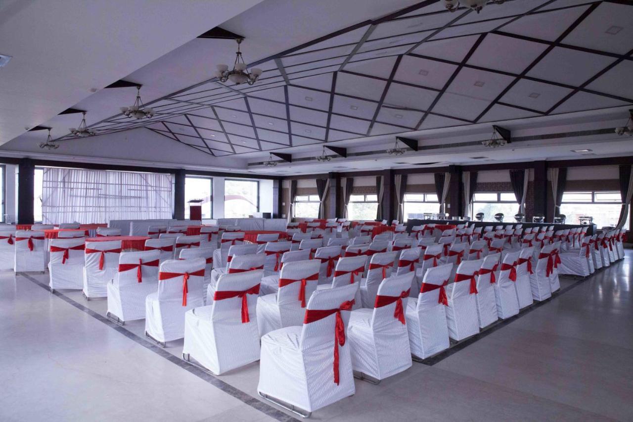 Hotel Central Park Siliguri Exterior photo